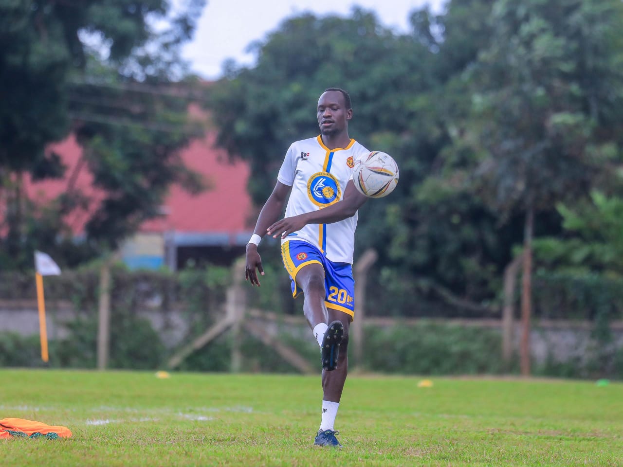 Startimes UPL :Late Strike from Anyama Rescues KCCA